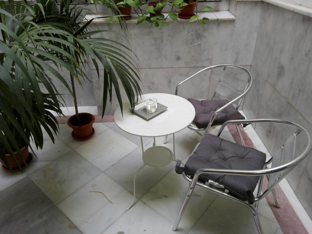 Céntrico Apartamento con Patio Privado Siviglia Esterno foto
